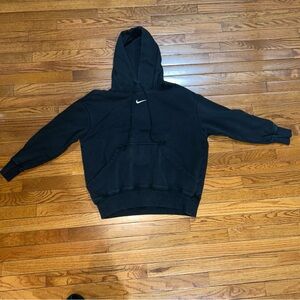 Nike Men's Black Pullover Hoodie